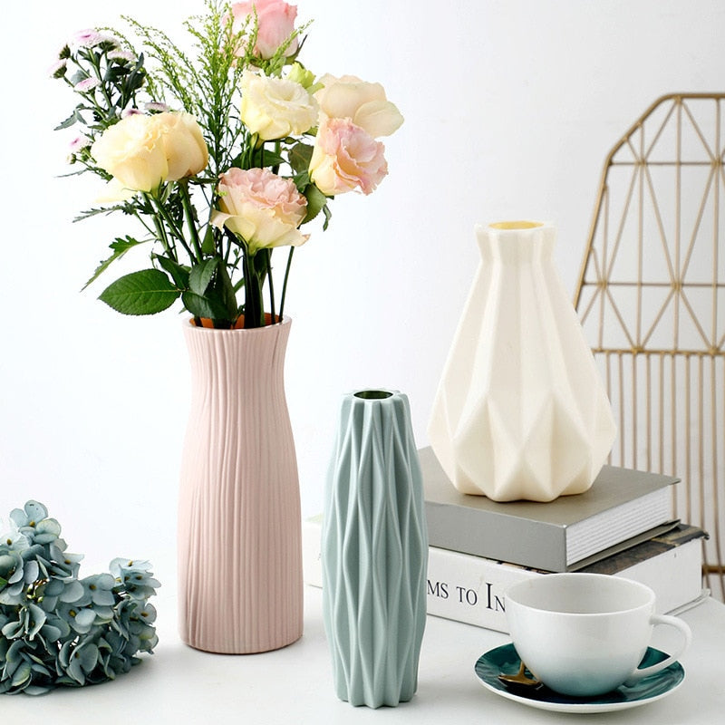 Small Decorative Vase (Multiple Colors) XPrice Shop