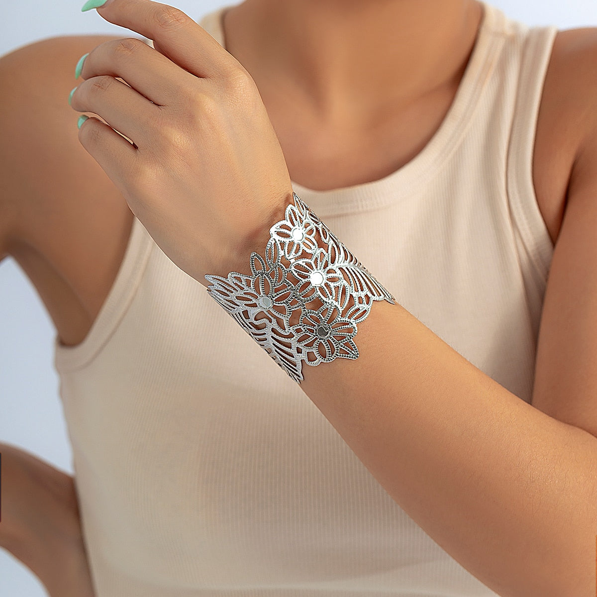 LACTEO Wide Cuff Leaf and Flower Bracelet XPrice Shop